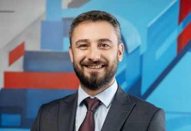 Директор по управлению персоналом